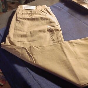 Woman's cropped pants, beige, size 10